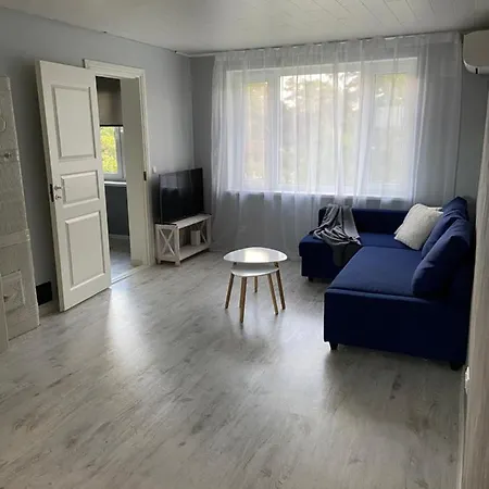 Nõva, Külaliskorter, Mere ääres *